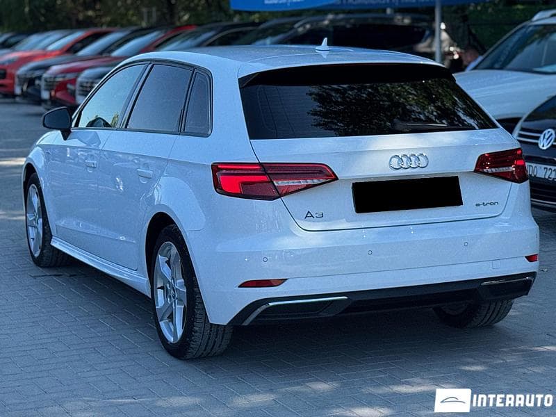 Audi A3 E-tron 2018 — Миниатюра 4