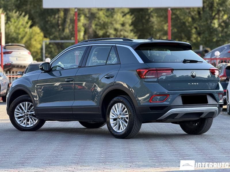 Volkswagen T-Roc 2023 — Миниатюра 3