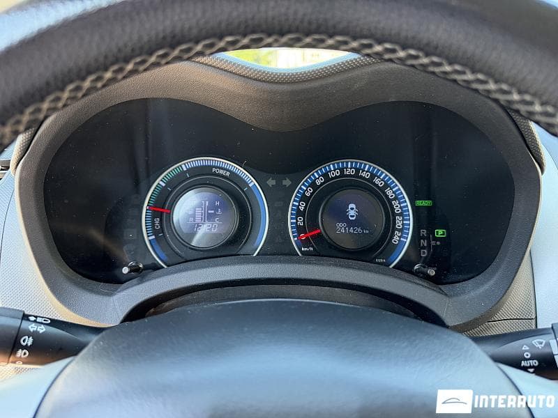 Toyota Auris 2010 — Миниатюра 9
