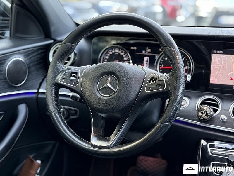 Mercedes E 220 2017 — Миниатюра 10