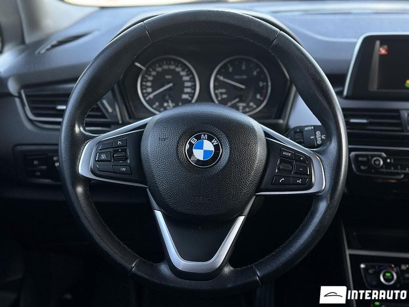 BMW 216d 2016 — Миниатюра 9