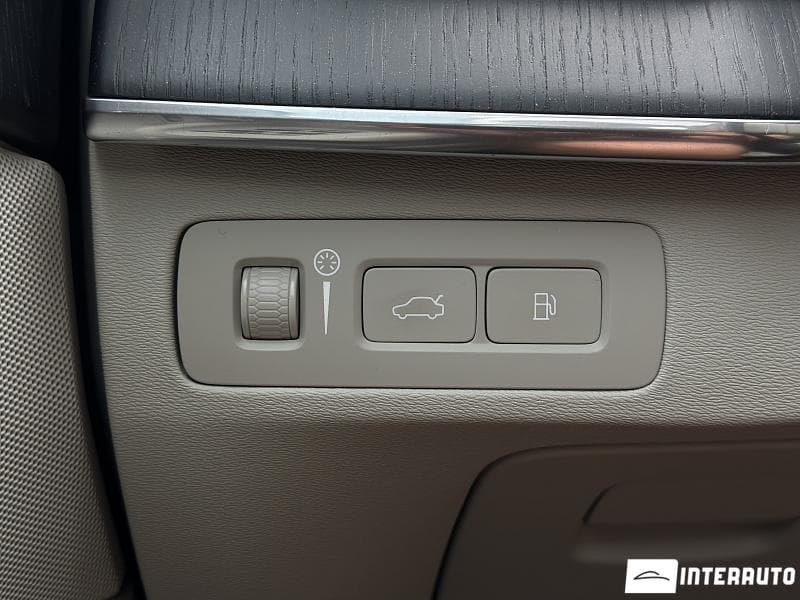 Volvo XC 90 2020 — Миниатюра 13