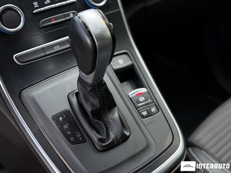 Renault Grand Scenic 2018 — Миниатюра 15