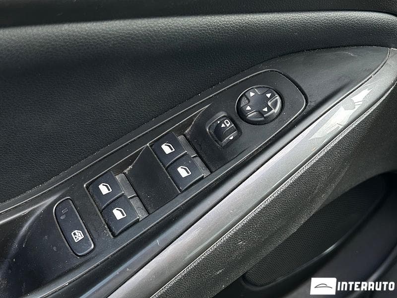 Opel Grandland X 2019 — Миниатюра 7
