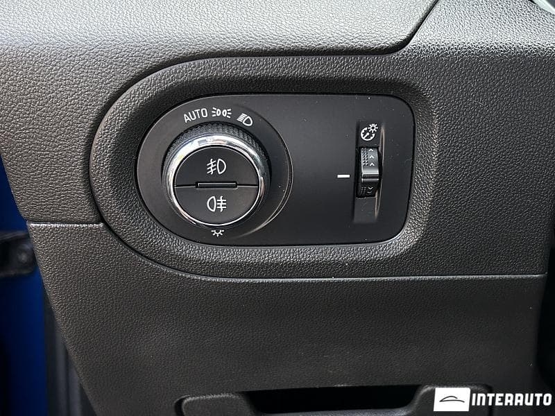 Opel Grandland X 2019 — Миниатюра 8