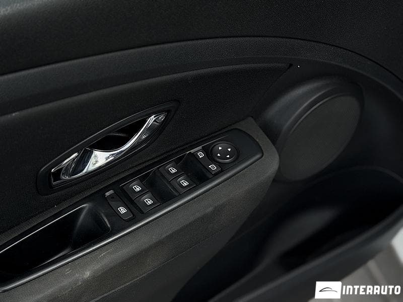 Renault Megane 2012 — Миниатюра 5