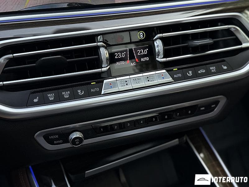 BMW X5 4.0i 2019 — Миниатюра 14