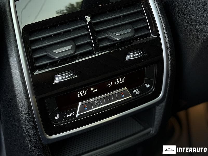 BMW X5 4.0i 2019 — Миниатюра 18