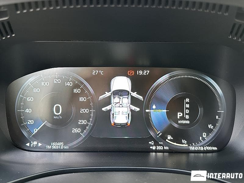Volvo XC 60 2018 — Миниатюра 8