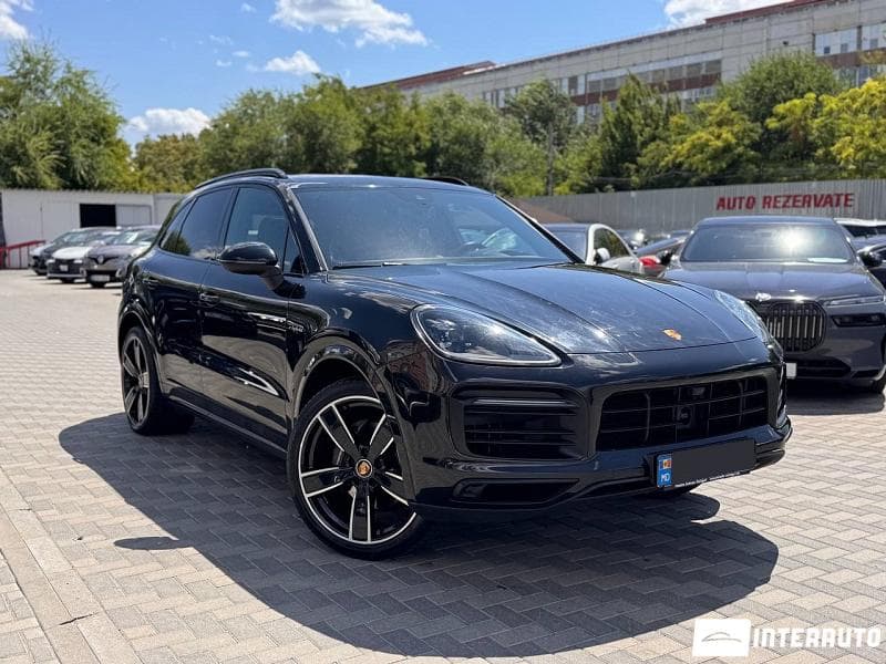 Porsche Cayenne S Hybrid 2023 — Миниатюра 3