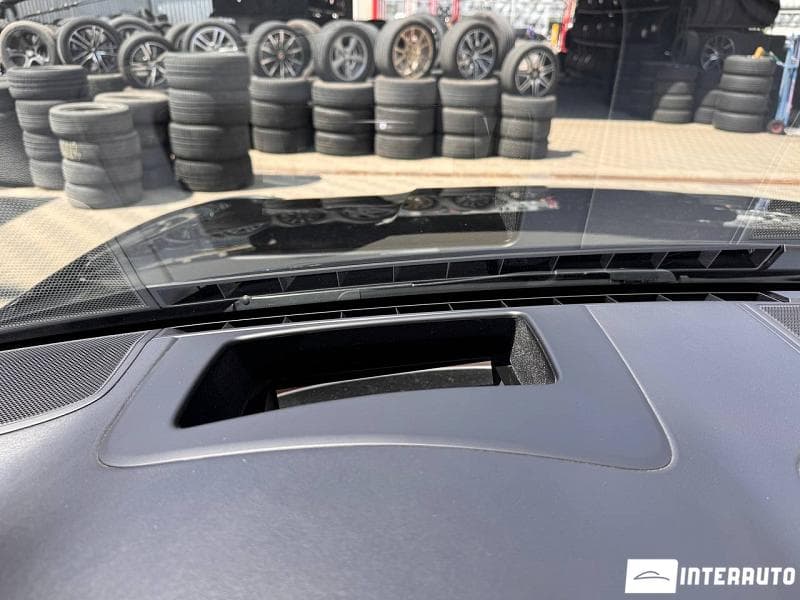 Porsche Cayenne S Hybrid 2023 — Миниатюра 6