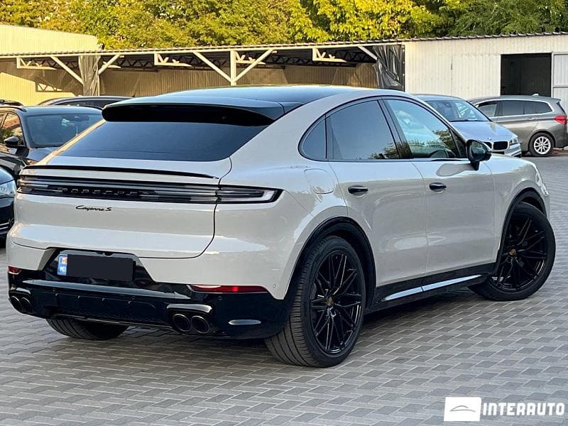 Porsche Cayenne S Coupe 2025 — Миниатюра 4