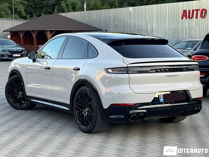 Porsche Cayenne S Coupe 2025 — Миниатюра 2