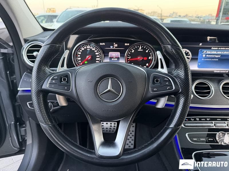 Mercedes E 220 2017 — Миниатюра 7