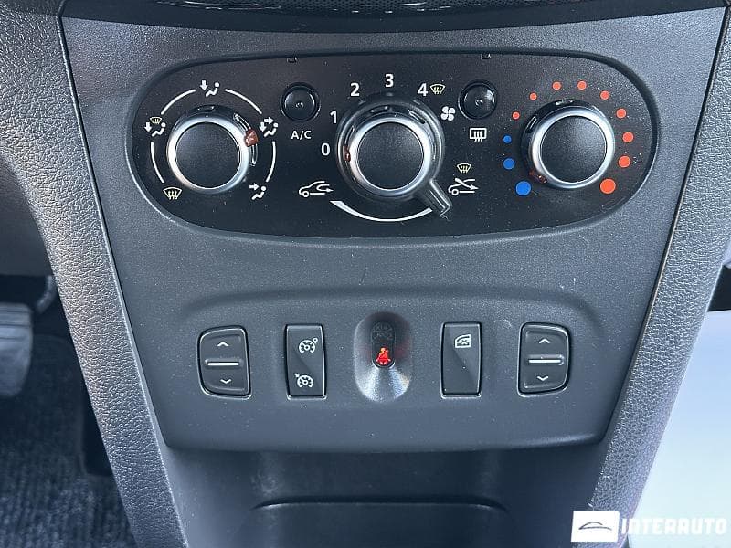 Dacia Logan MCV Stepway 2018 — Миниатюра 10