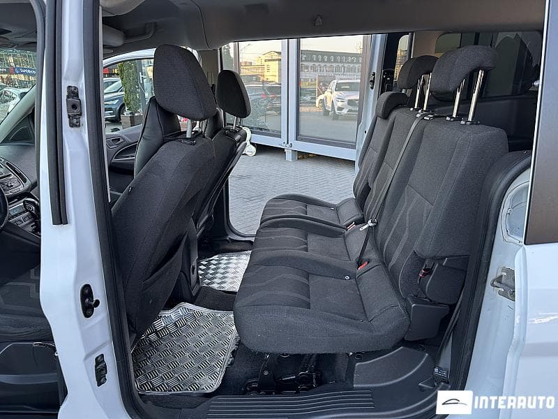 Ford Tourneo Connect 2018 — Миниатюра 15
