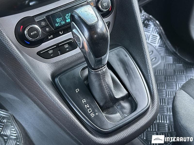 Ford Tourneo Connect 2018 — Миниатюра 12