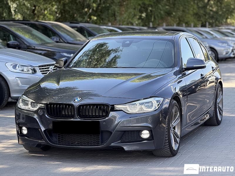 BMW 330E