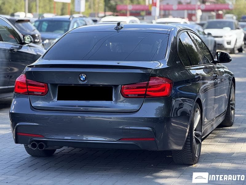 BMW 330E 2017 — Миниатюра 2