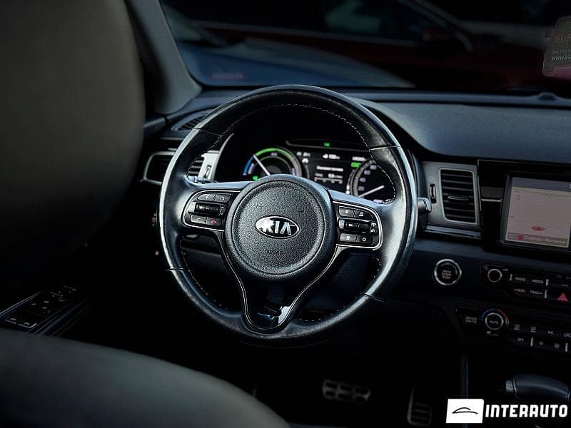 Kia Niro 2018 — Миниатюра 8