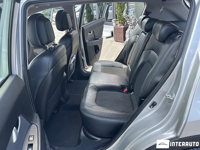 Kia Sportage 2011 — Миниатюра 13