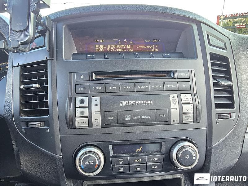 Mitsubishi Pajero 2007 — Миниатюра 8