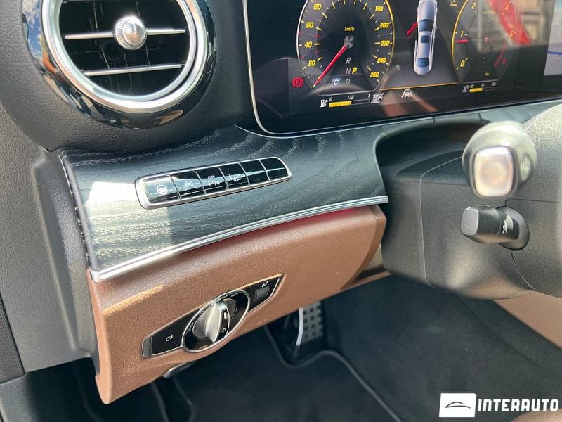 Mercedes E 220 2019 — Миниатюра 18
