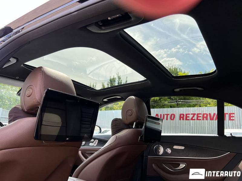 Mercedes E 220 2019 — Миниатюра 23