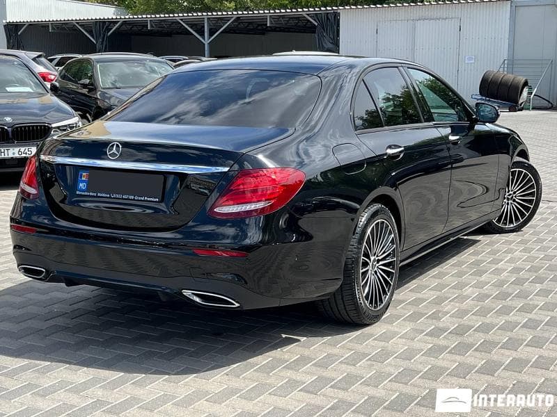 Mercedes E 220 2019 — Миниатюра 4