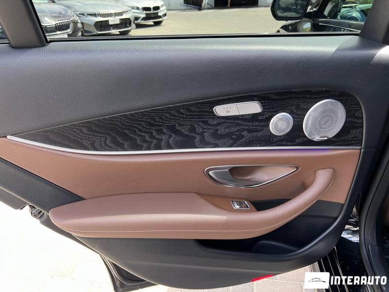 Mercedes E 220 2019 — Миниатюра 20