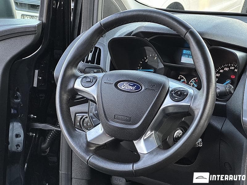 Ford Tourneo Connect 2017 — Миниатюра 7