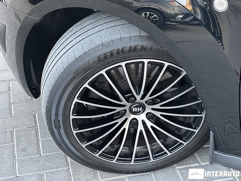 Ford Tourneo Connect 2017 — Миниатюра 17