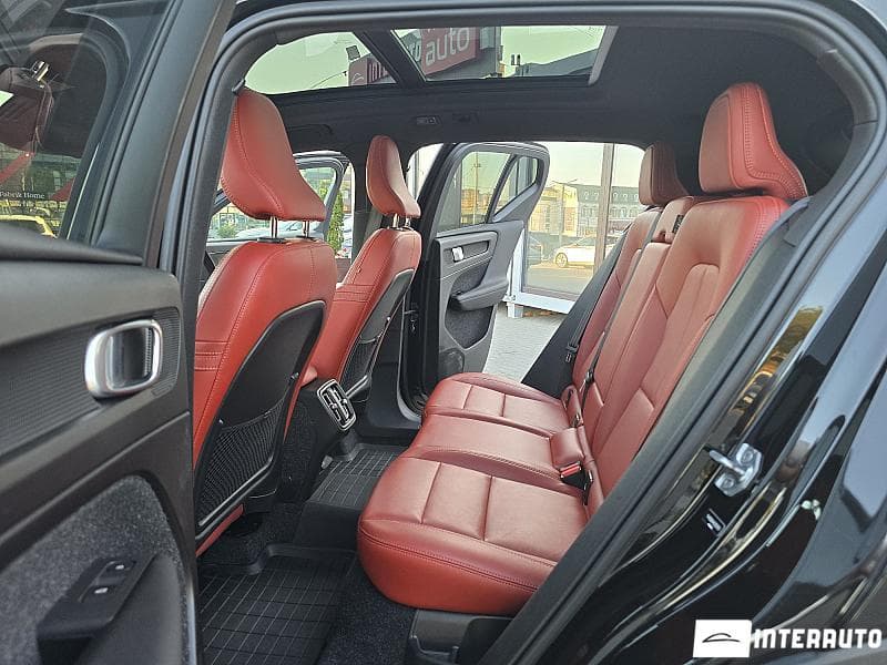 Volvo XC 40 2019 — Миниатюра 14