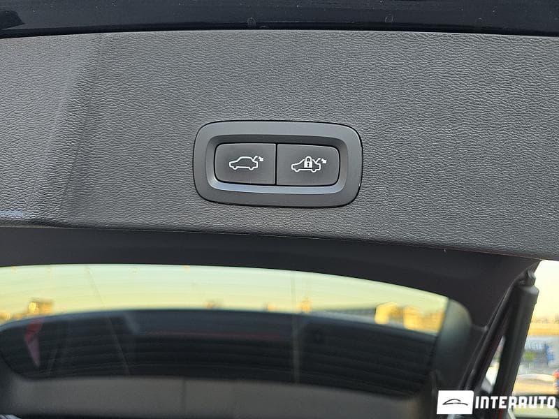 Volvo XC 40 2019 — Миниатюра 20