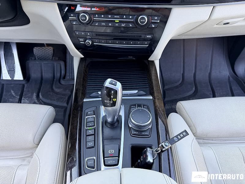 2017 BMW X5 4.0e — Miniatură 16