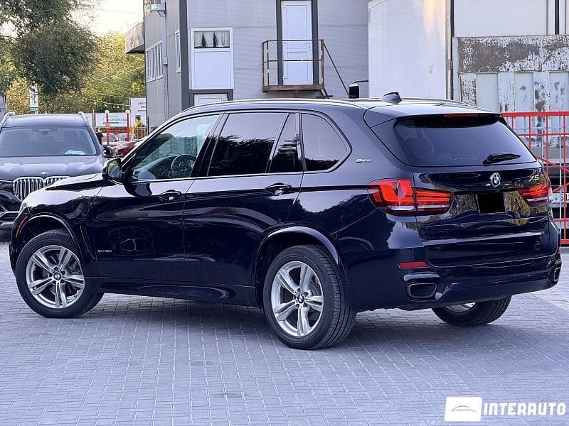 2017 BMW X5 4.0e — Miniatură 4