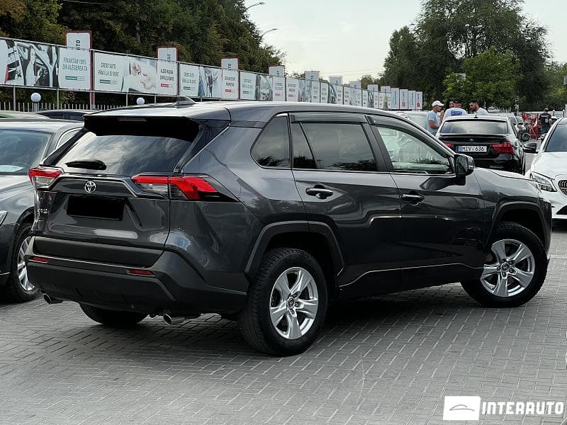 Toyota Rav-4 2021 — Миниатюра 4