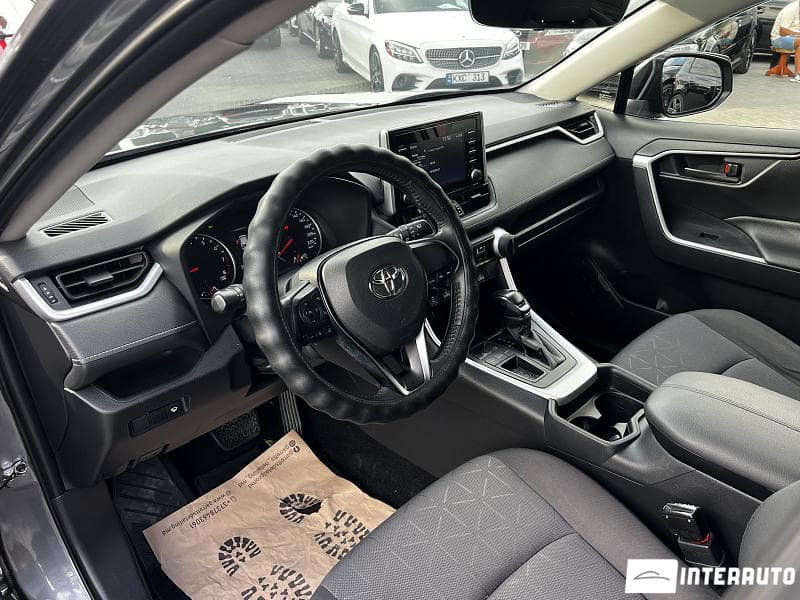 Toyota Rav-4 2021 — Миниатюра 5