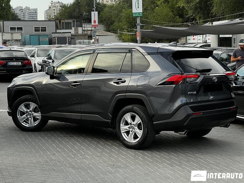 Toyota Rav-4 2021 — Миниатюра 2