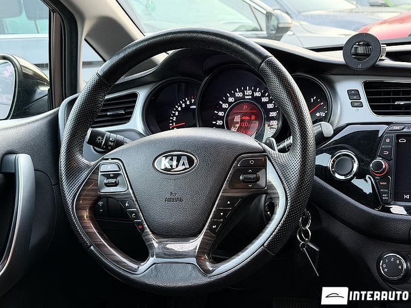 Kia Ceed 2013 — Миниатюра 8