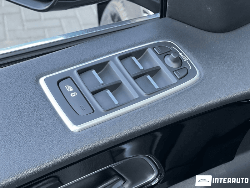 Jaguar F-Pace 2019 — Миниатюра 20