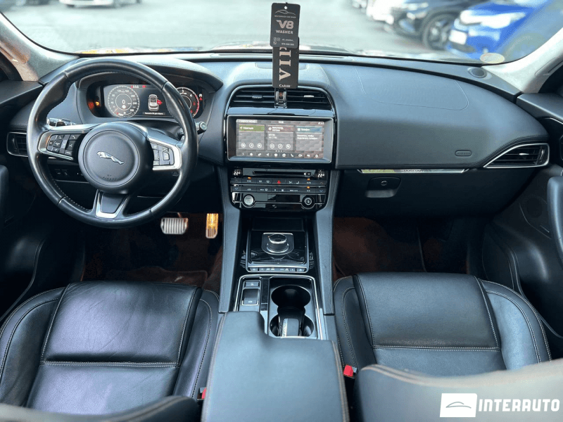 Jaguar F-Pace 2019 — Миниатюра 7