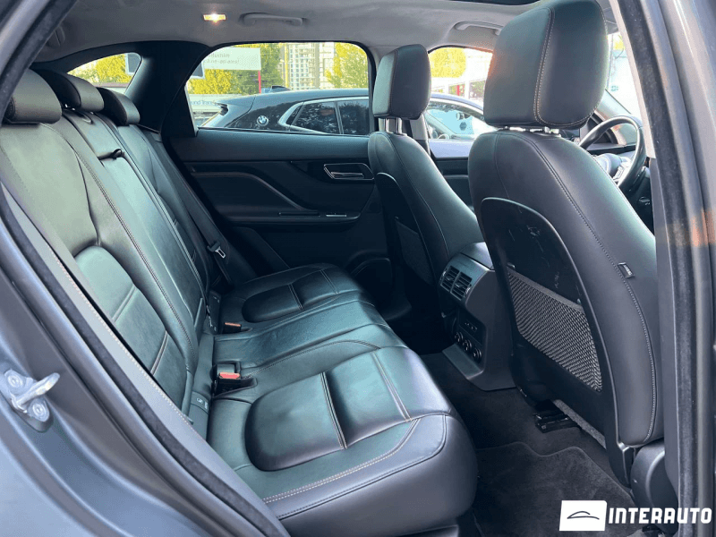 Jaguar F-Pace 2019 — Миниатюра 9