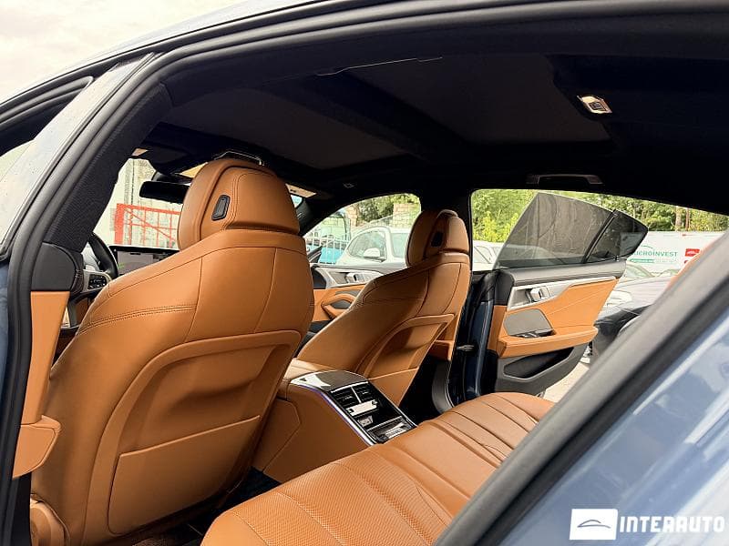 BMW 840i 2021 — Миниатюра 17