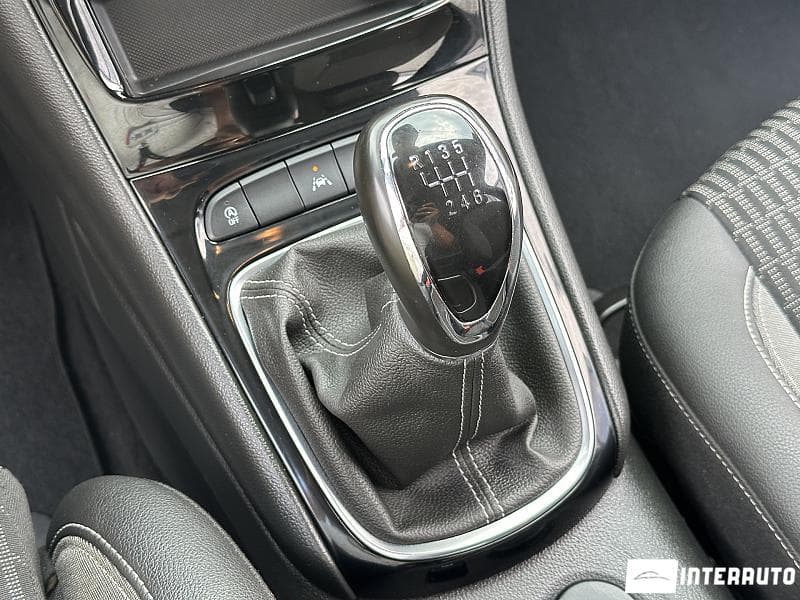 Opel Astra 2021 — Миниатюра 12