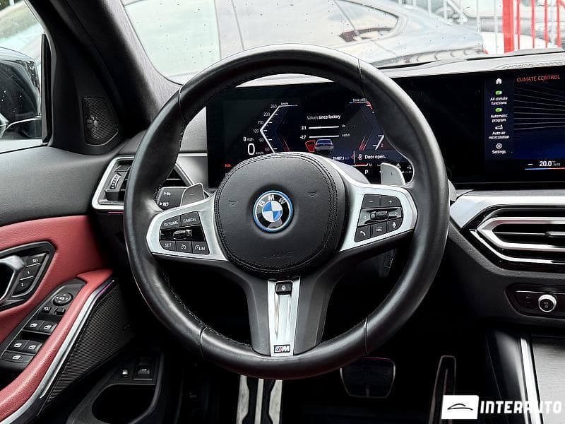 BMW 330E 2023 — Миниатюра 13