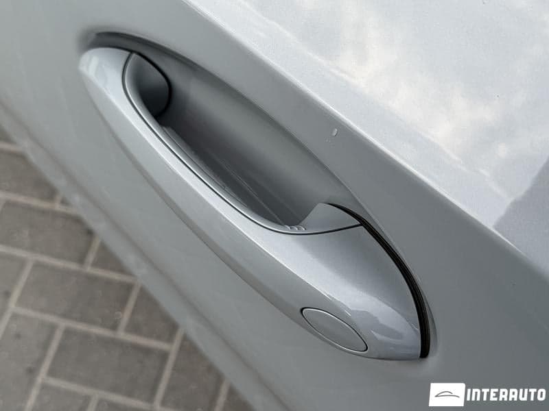 BMW 330E 2023 — Миниатюра 18