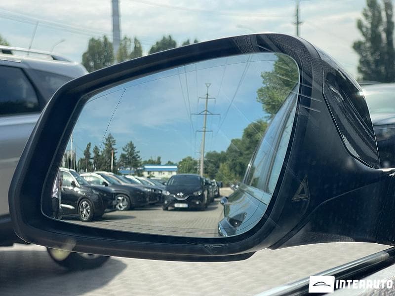 BMW 750 2013 — Миниатюра 6