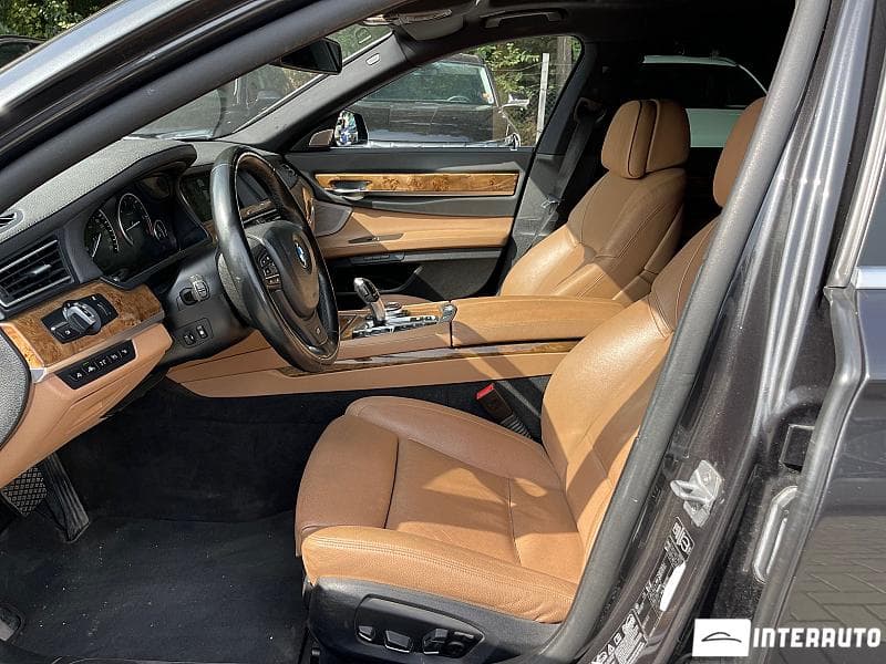 BMW 750 2013 — Миниатюра 7