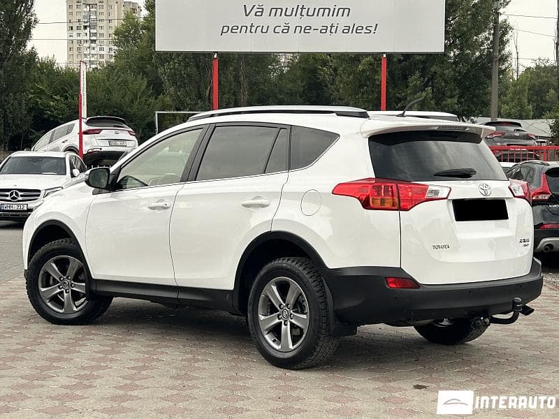 Toyota Rav-4 2015 — Миниатюра 3
